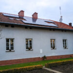 Elektrownia fotowoltaiczna Kraków na dachu domu wielorodzinnego