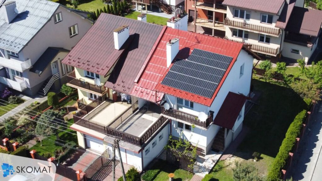 realizacja instalacji fotowoltaicznej na dachu dom jednorodzinny w Mielecu